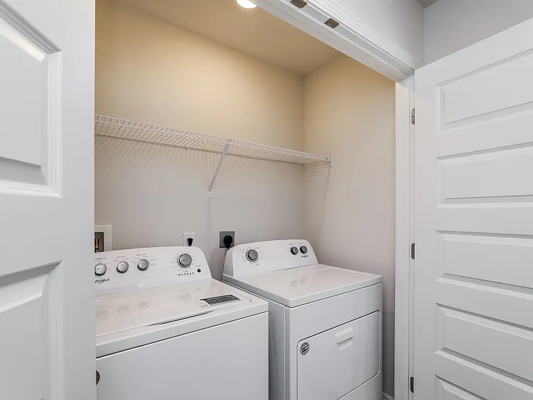 1655 Caleigh Ct — Photo 12