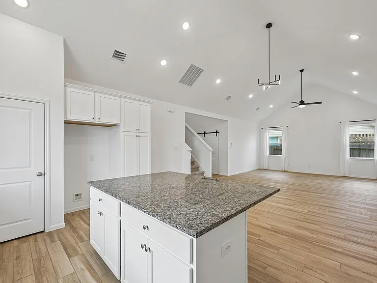 7818 Palm Glade Dr — Photo 13