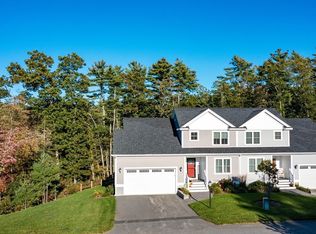 19 Sarahbeth Ln #27, Rochester, MA 02770