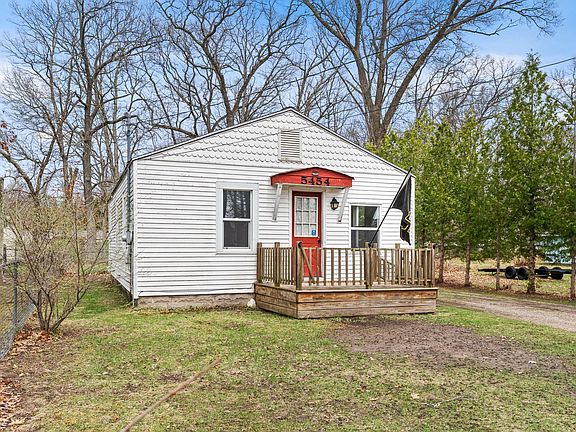 3rd image of 5454 Hall Rd