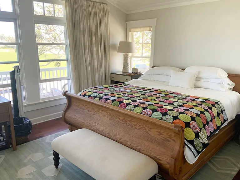 221 Ocean Dr — Photo 14
