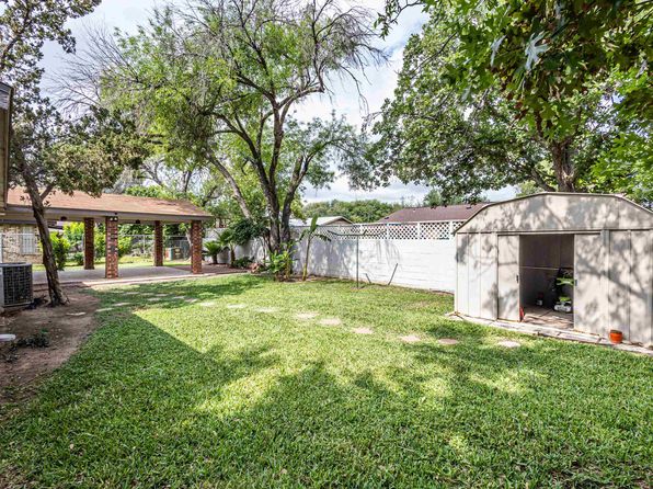 706 Laurel Dr, Laredo, TX 78045