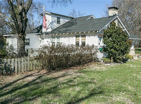 2nd image of 300 Hazelwood Dr