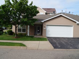 1012 Bahls Dr, Hastings, MN 55033