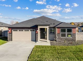 538 Tatoosh Ave, West Richland, WA 99353