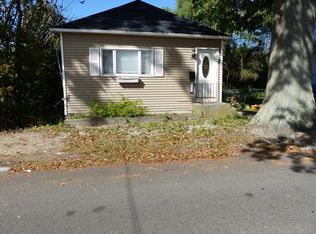 130 Rice Rd, Quincy, MA 02170