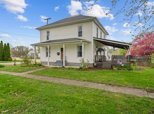 501 S 1st St, Oregon, IL 61061