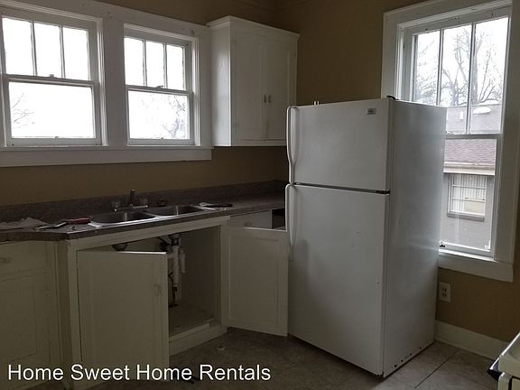 3rd image of 214 S Liberty St