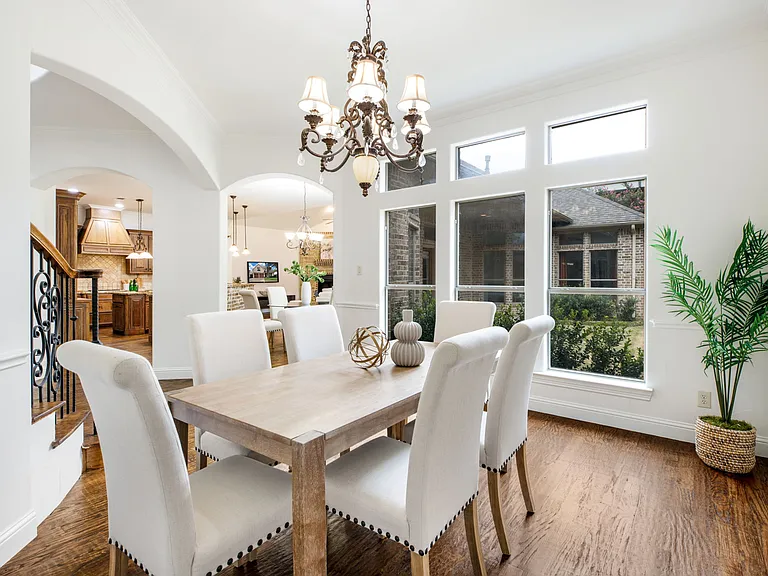 3606 S Versailles Ave — Photo 10
