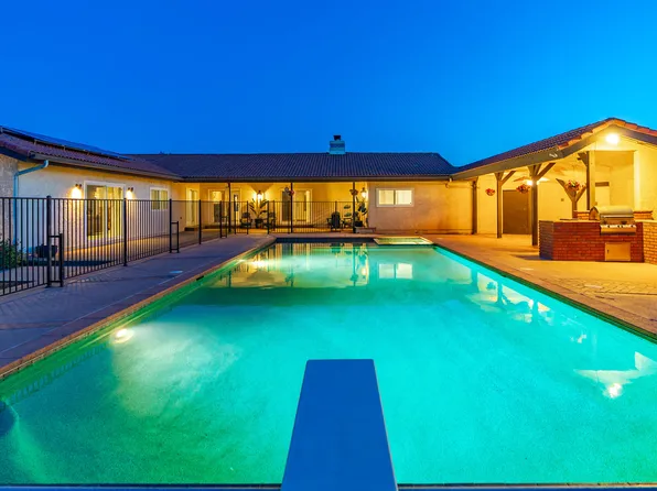 2323 W Avenue N8, Palmdale, CA 93551