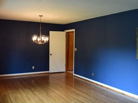 2nd image of 725 Dietz Rd
