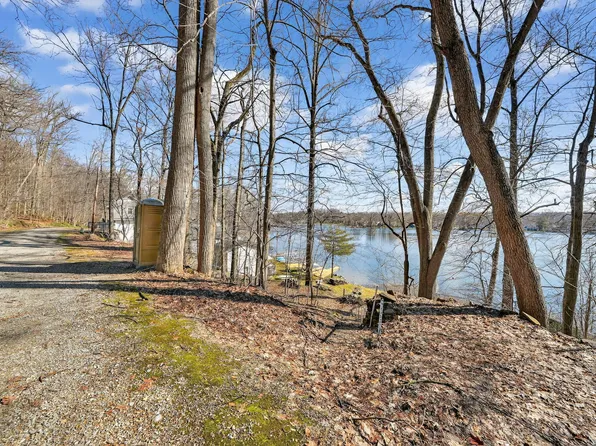 65721 North Dr, Cassopolis, MI 49031