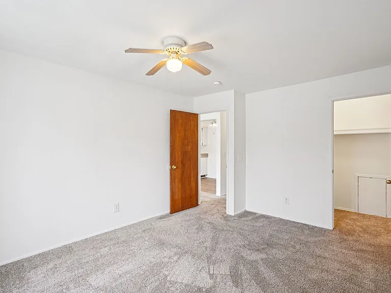 Outer Drive Manor Apartments — Photo 50