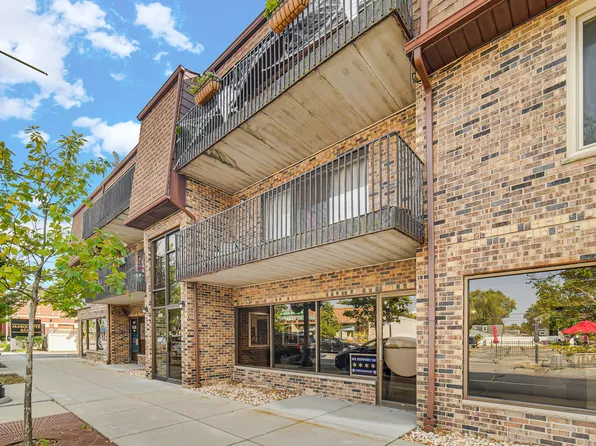 3449 W 111th St APT 202, Chicago, IL 60655