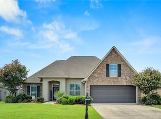 28445 Loiret Ct, Ponchatoula, LA 70454