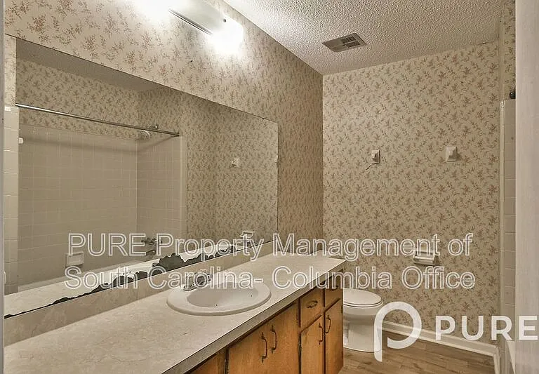 121 Manorwood Ct #C — Photo 37