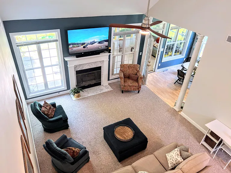 1721 Fox Ridge Ct — Photo 3