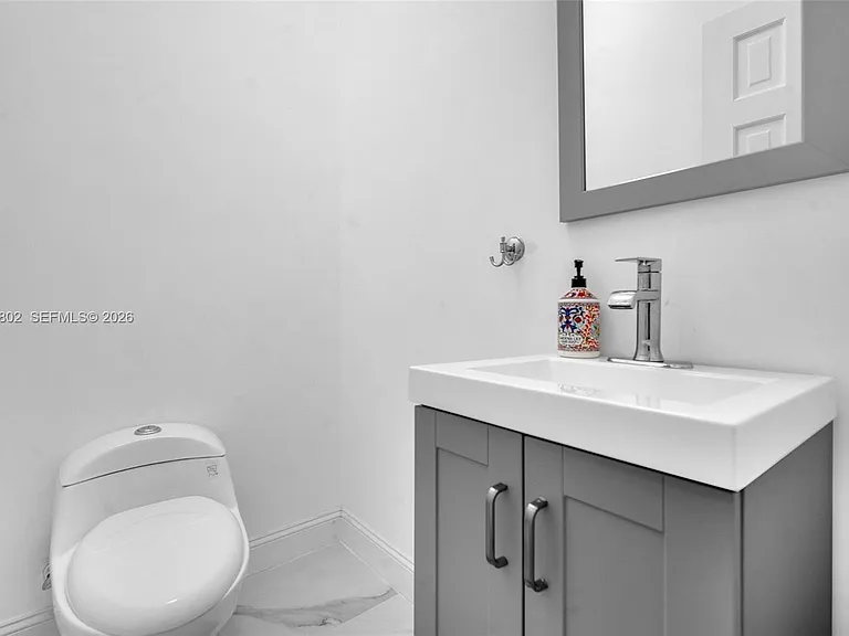 1235 NE 88th St — Photo 21