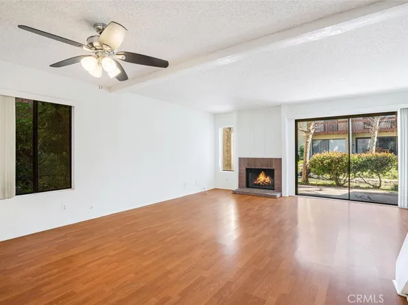 5720 Owensmouth Ave Unit 128, Woodland Hills, CA 91367