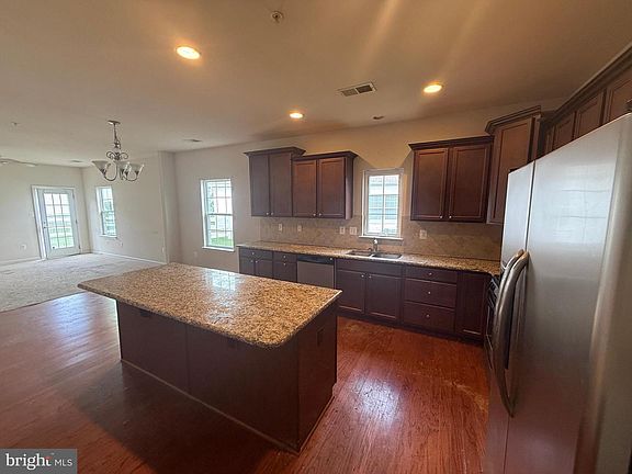 3rd image of 4930 Shoal Creek Ln