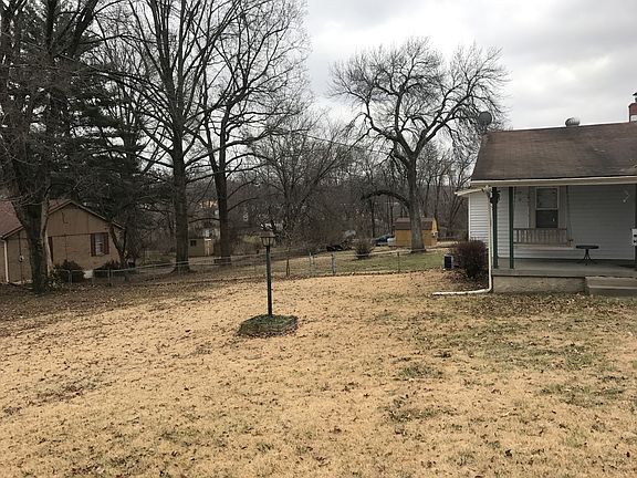 5th image of 5549 Farrow Ave