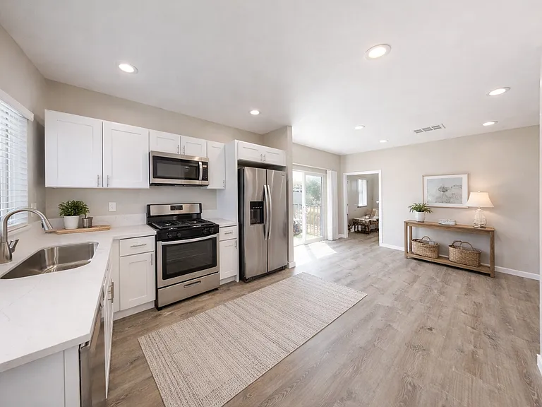 5262 Tipton St — Photo 3