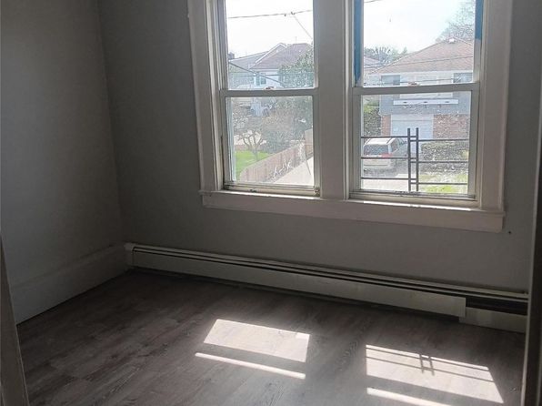 Lawrence NY Real Estate - Lawrence NY Homes For Sale | Zillow