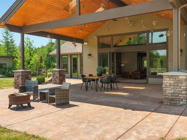 34150 NE 52nd Way, Carnation, WA 98014