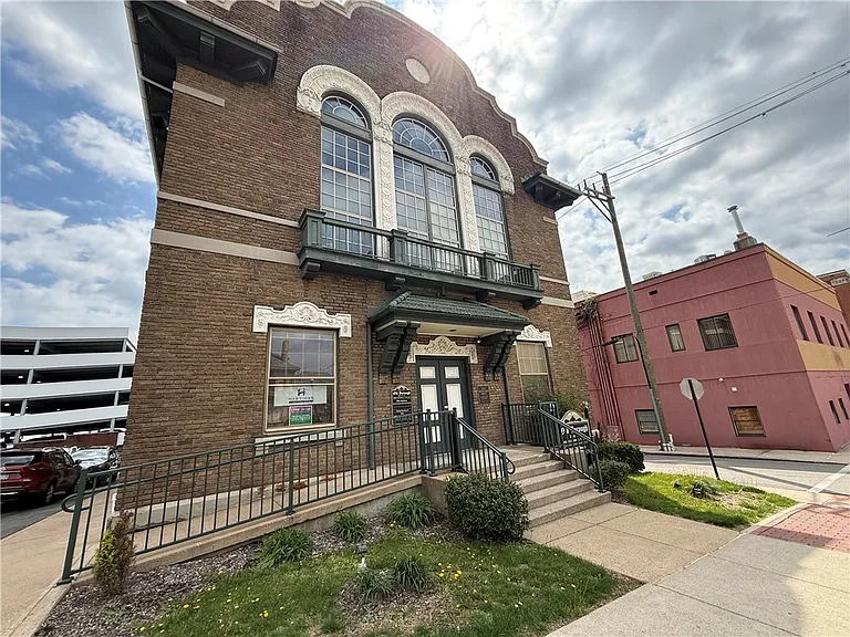 39 N 7th St #400/401 — Photo 10