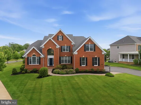 15714 Victorias Crest Pl, Haymarket, VA 20169
