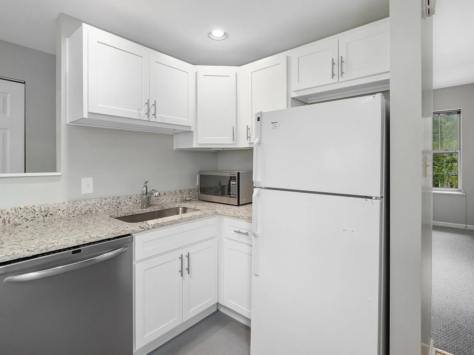 2 bed, 1434 sqft, $1,650 — Photo 4