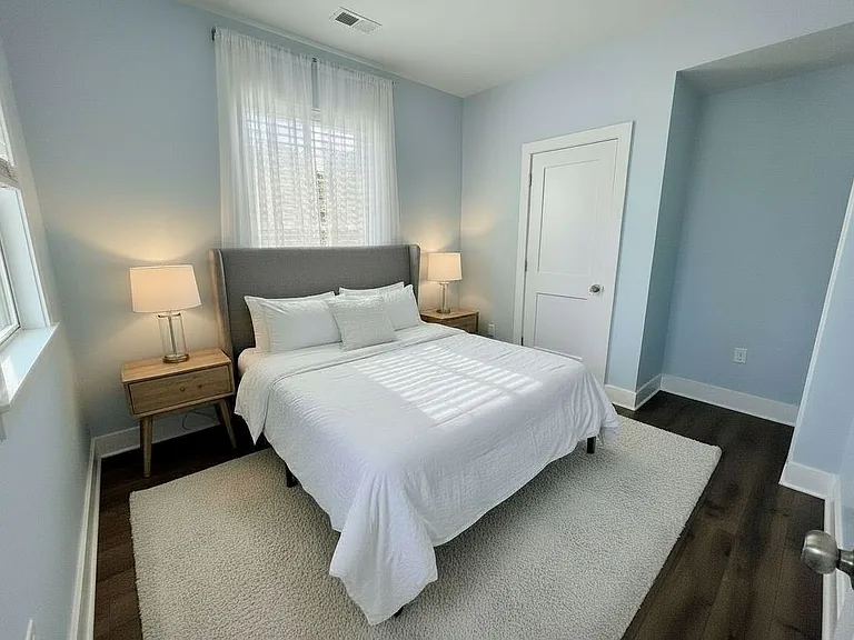 1228 Wynton Pl NE — Photo 5