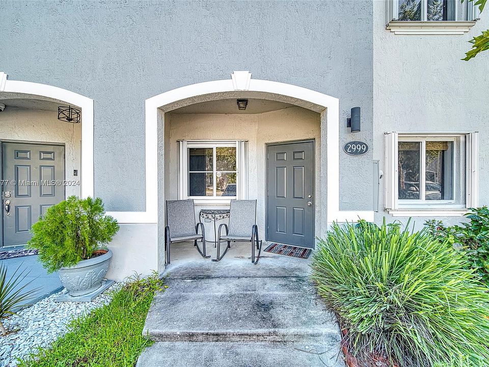 1st image of 2999 SE 17th Ave #2999