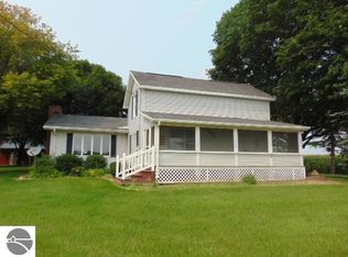628 W Pierce Rd, Ithaca, MI 48847