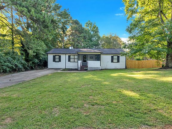 5th image of 54 Mildred Ct