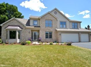 315 Stonegate Rd, Algonquin, IL 60102