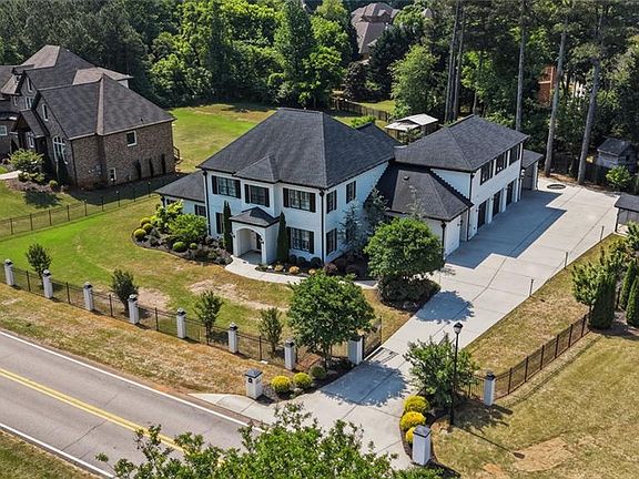 2nd image of 861 Bailey Woods Rd