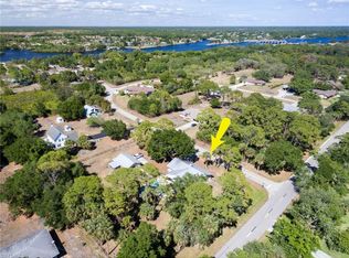 1760 W Court Pl, Alva, FL 33920
