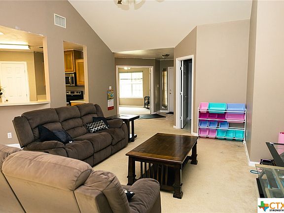 5th image of 112 Portsmouth Cir