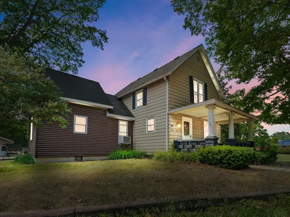 1926 N 5th St, Niles, MI 49120
