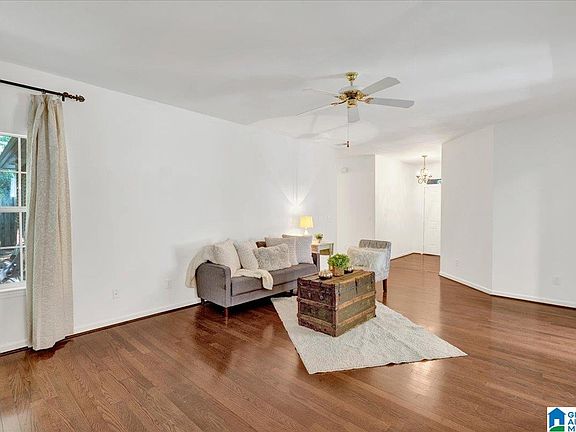 4th image of 108 Old Brook Pl