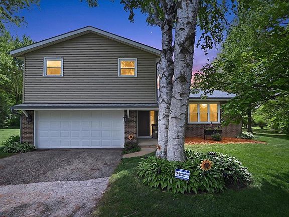 2nd image of 3795 Sunhill Dr