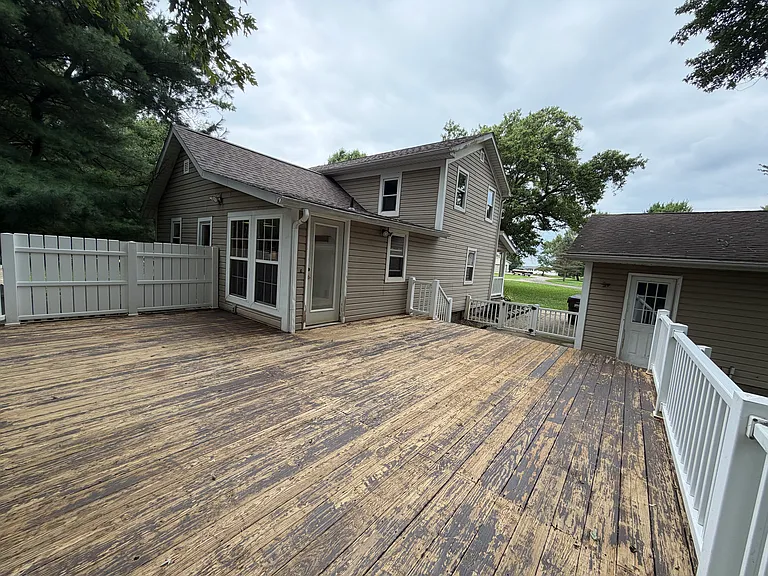 6422 Edison St NE — Photo 4