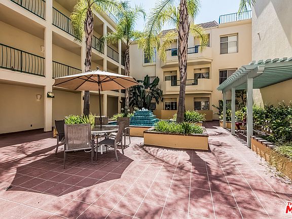 2nd image of 5420 Sylmar Ave APT 114