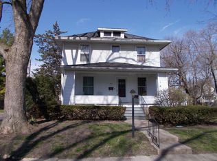 312 S Chestnut St, Princeton, IL 61356