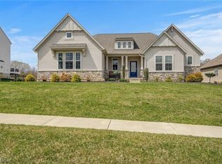 2848 Galway Dr, Brunswick, OH 44212