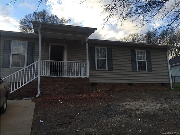 2nd image of 429 Pryor St