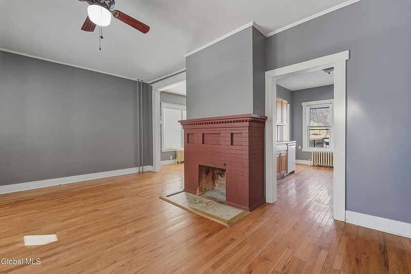 5th image of 13 Cleveland Street