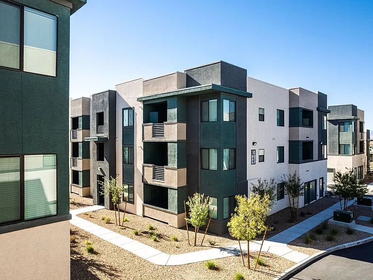 SYNC APARTMENT HOMES — Photo 42