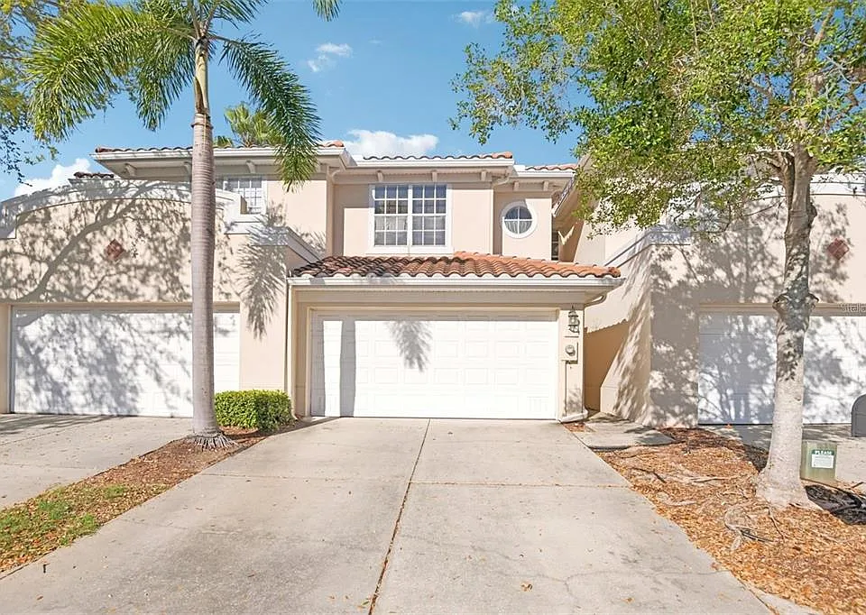 300 Valencia Cir